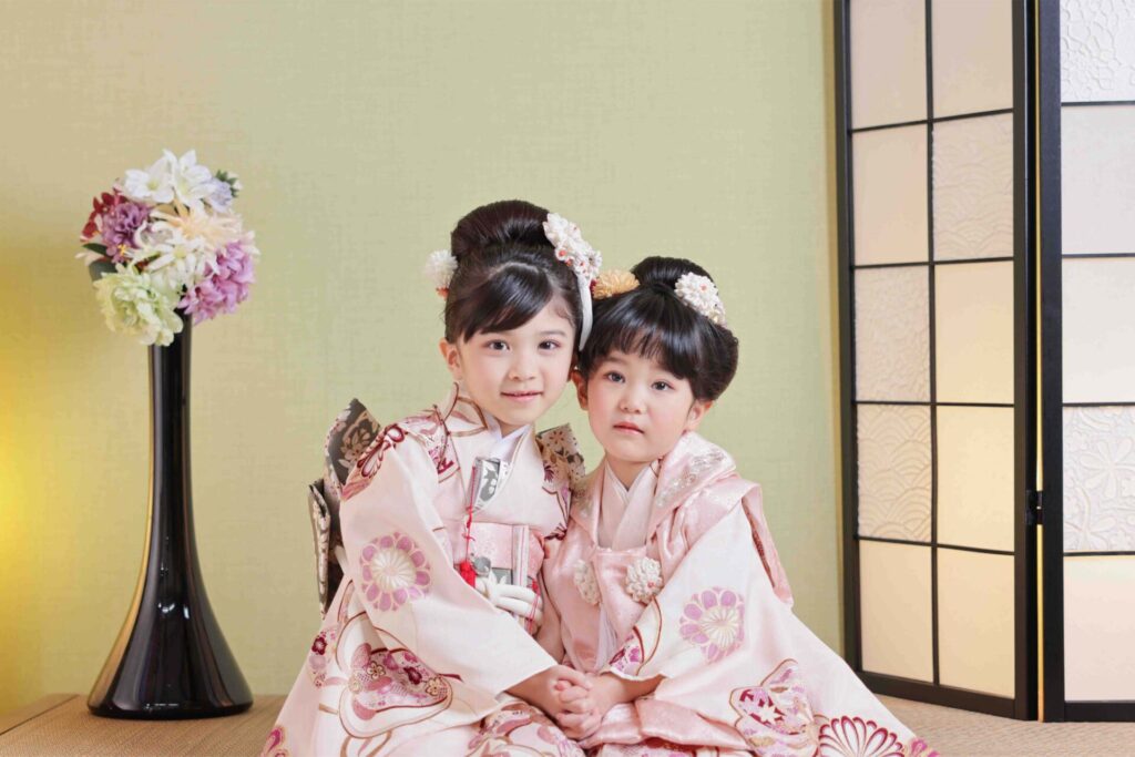 七五三(753)奈良市_フォトスタジオワタナベ(渡辺写真館)奈良本店_姉妹着物